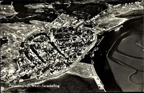 Ak West Terschelling Friesland Niederlande, Panorama, Luftbild