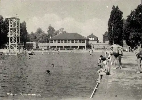 Ak Weimar in Thüringen, Schwanenseebad