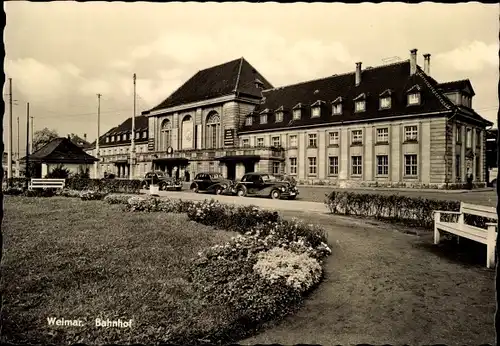 Ak Weimar in Thüringen, Blick auf den Bahnhof