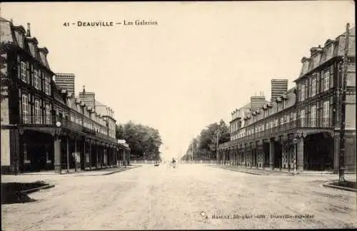 Ak Deauville Calvados, Les Galeries