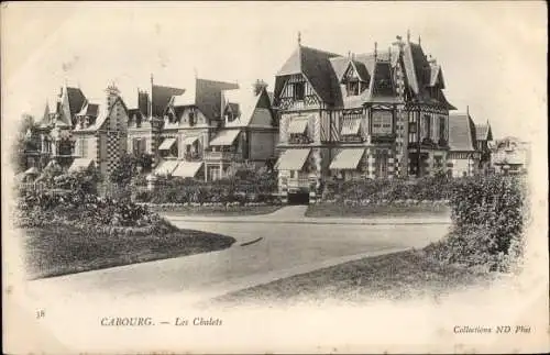 Ak Cabourg Calvados, les Chalets, Ensemble, Grünanlagen