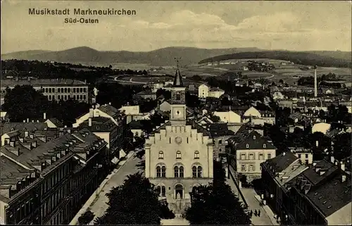 Ak Markneukirchen im Vogtland Sachsen, Südostansicht, Turmuhr