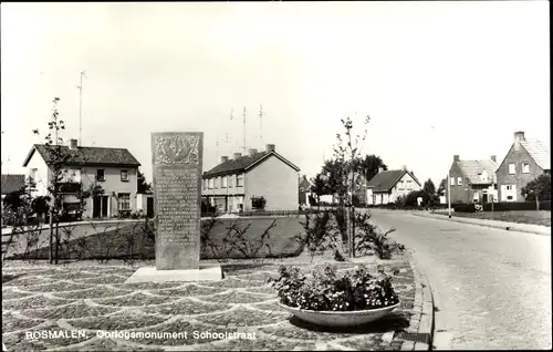 Ak Rosmalen ’s Hertogenbosch Nordbrabant , Oorlogsmonument Schoolstraat