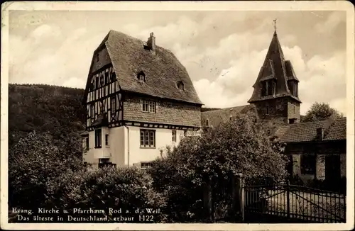 Ak Rod an der Weil Weilrod im Taunus, Ev. Kirche und Pfarrhaus