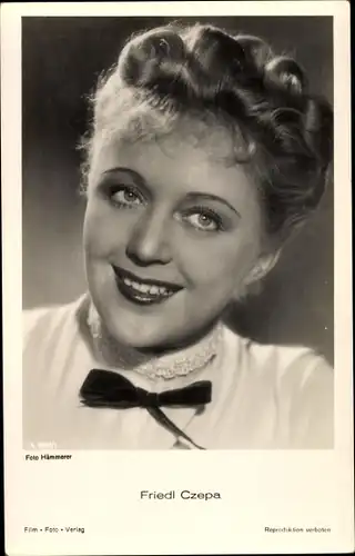 Ak Schauspielerin Friedl Czepa, Portrait