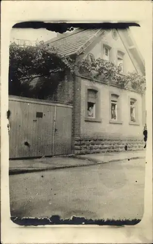 Foto Ak Haßloch Hassloch in der Pfalz, Blick auf ein Wohnhaus