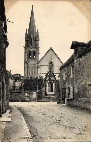 Ak Douvres Calvados, L'Eglise, clocher du XII siecle