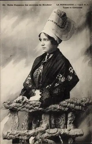 Ak Calvados, La Normande, Types et Costumes
