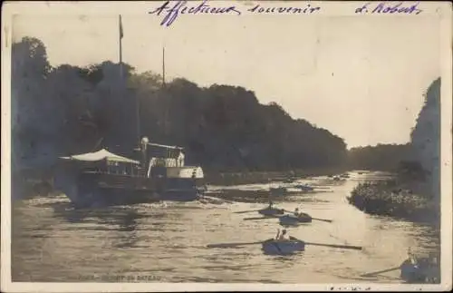 Foto Ak Caen Calvados, Depart du Bateau, Ruderboote, Fluss, Seitenraddampfer