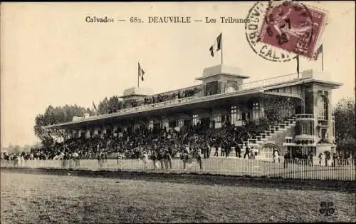 Ak Deauville Calvados, Les Tribunes