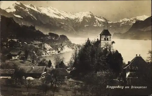 Ak Ringgenberg Kanton Bern, Blick über Ort und Brienzersee