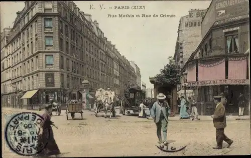 Ak Paris XIX Buttes Chaumont, Rue Mathis et Rue de Crimée, Pferdebus, Café, Kutsche, Passanten