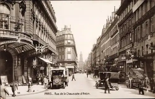 Ak Paris IX, Rue de la CHaussee d'Antin, Geschäftstraße, Automobile, Pferdefuhrwerke, la Trinité