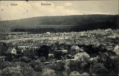 Ak Geltow Schwielowsee, Panoramablick über den Ort, Wald