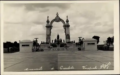 Foto Ak Carabobo Venezuela, Monumento