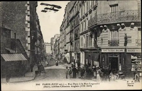 Ak Paris XVII., Rue Davy a la Rue Legendre, Cafe, Flugzeug