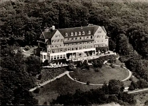 Ak Chausseehaus Wiesbaden in Hessen, Fliegeraufnahme vom Taunusheim