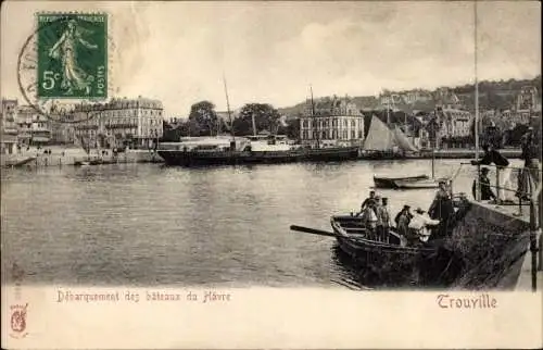 Ak Trouville Calvados, Debarquement des bateaux du Havre