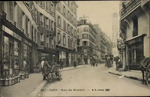 Ak Paris VIII, Rue du Rocher, Straßenhändler, Kutschen, Milchkannen, Cremerie