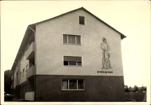 Foto Ak Mannheim in Baden, Blick auf das St. Florian Haus
