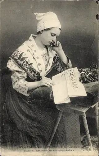 Ak Calvados, Histoire du Costume en Normandie, Dentellière, Zeitung Le Calvados