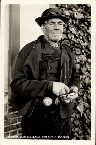 Ak Zuid Beveland Zeeland, Een Pijpje Stoppen, Tracht