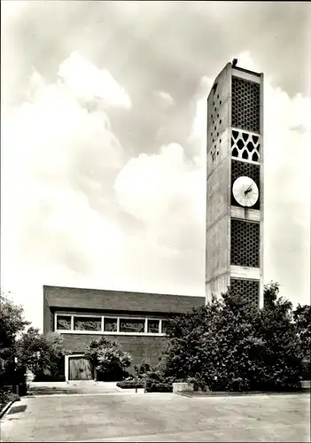 Ak Hofheim Lampertheim im Kreis Bergstraße Hessen, Friedenskirche mit Uhr
