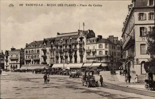 Ak Trouville Reine des Plages Calvados, Place du Casino