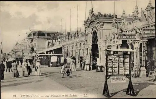 Ak Trouville Calvados, Les Planches et les Bazars