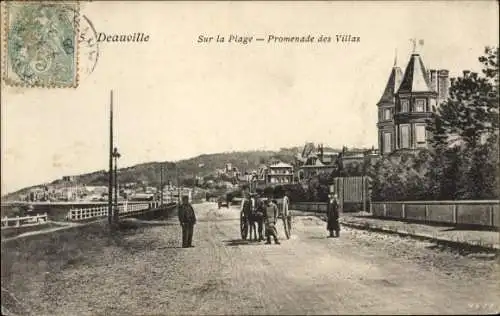 Ak Deauville Calvados, Sur la Plage, Promenade des Villas