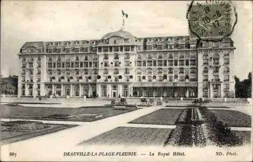 Ak Deauville La Plage Fleurie Calvados, Le Royal Hotel