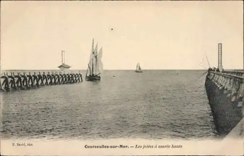Ak Courseulles Calvados, les Jetées à marée haute, Segelboote, barques