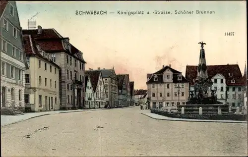 Ak Schwabach in Mittelfranken Bayern, Königsplatz, Straßenpartie, Schöner Brunnen