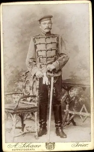 CdV Soldat, Kaiserreich, Husaren-Uniform, Standportrait