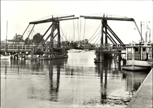 Ak Hansestadt Greifswald, Wiecker Brücke, Schiffe