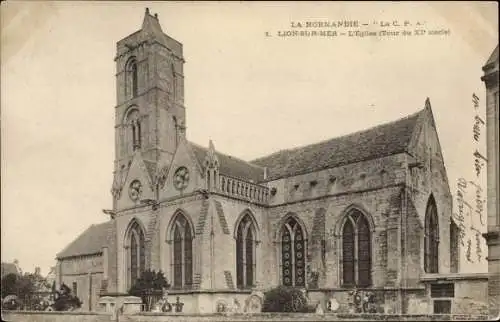 Ak Lion sur Mer Calvados, l'Église, Tour du XIe siècle