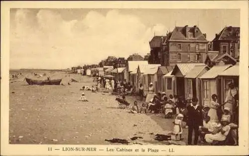 Ak Lion sur Mer Calvados, les cabines et la plage