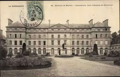 Ak Sommervieu Calvados, cour intérieure du Séminaire