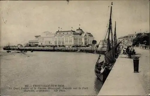 Ak Trouville Calvados, Quai Vallée et le Casino Municipal, Facade sur le Port