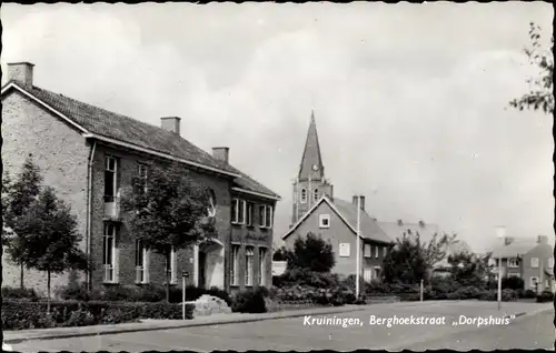 Ak Kruiningen Zeeland Niederlande, Berghoekstraat Dorpshuis