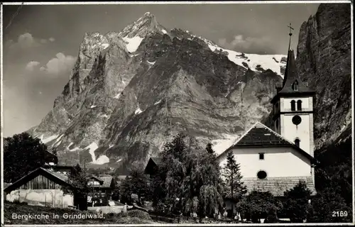 Ak Grindelwald Kanton Bern, Bergkirche, Bergmassiv, Panorama
