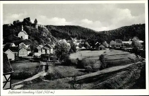 Ak Virneburg Eifel, Luftkurort, Blick auf die Stadt mit Bergen