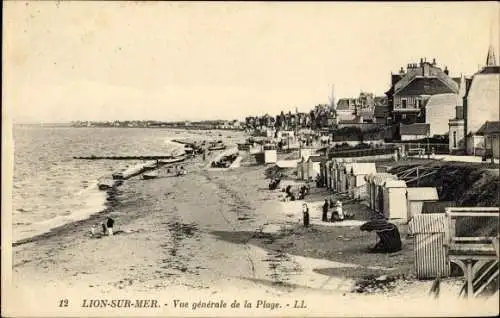 Ak Lion sur Mer Calvados, vue générale de la Plage