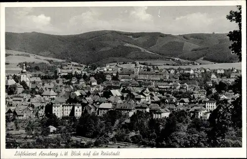 Ak Arnsberg im Sauerland, Blick auf die Neustadt, Berge