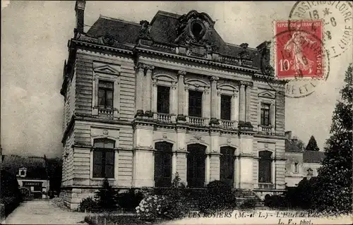 Ak Les Rosiers Maine et Loire, L'Hotel de Ville
