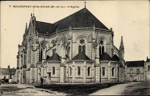 Ak Rochefort sur Loire Maine et Loire, L'Eglise