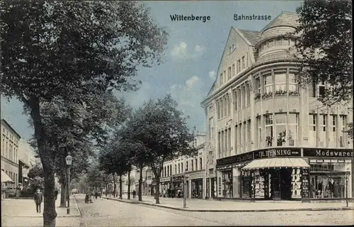 Ak Wittenberge an der Elbe Prignitz, Bahnstraße, Modewarenhandlung