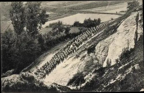 Ak Das Deutsche Heer, Infanterie auf dem Marsche in einem Gebirge, 1. WK