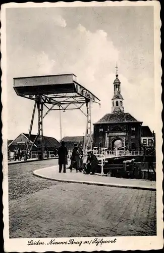 Ak Leiden Südholland Niederlande, Nieuwe Brug met Zijlpoort