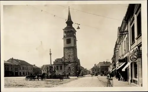 Ak Dobruška Gutenfeld Region Königgrätz, Marktplatz, Kirche, Brunnen